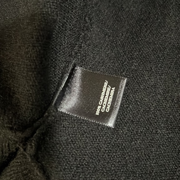 NWT XS/S - Ann Taylor 100% Cashmere Ruffle Sleeve Cape - Black $278